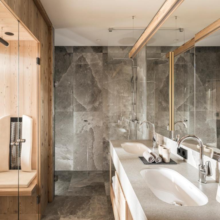 Falkensteiner Hotel Kronplatz - The Leading Hotels of the World - Suite Loft con Cabina a Infrarossi - 2
