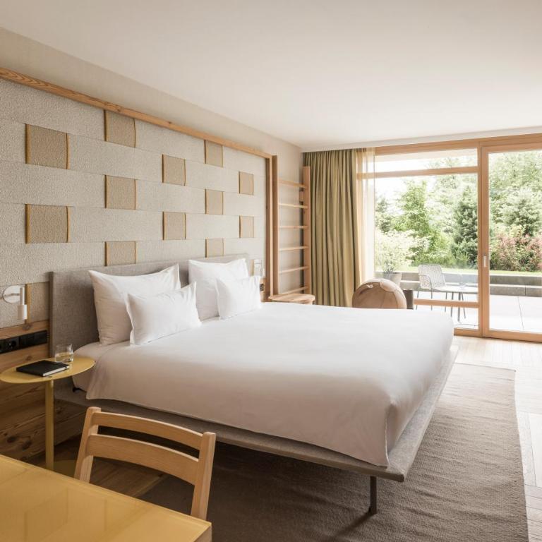 Falkensteiner Hotel Kronplatz - The Leading Hotels of the World - Camera Matrimoniale Deluxe con Balcone - 1