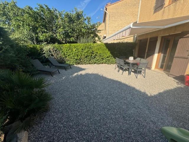 Lou Figoun - Two-Bedroom House - 20