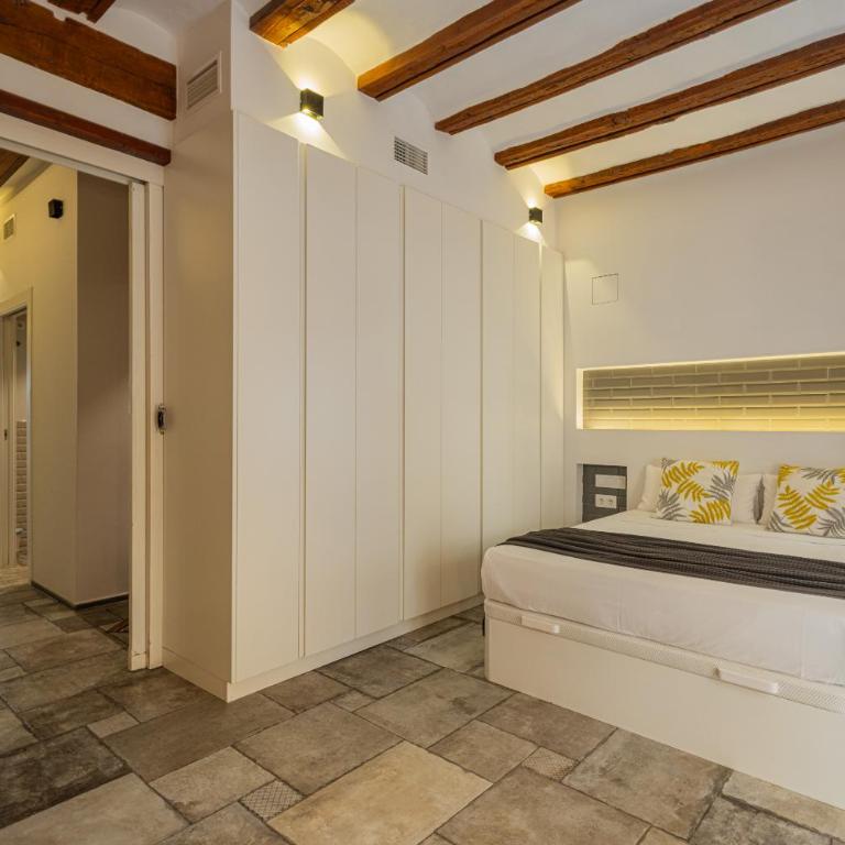 FLORIT FLATS - CENTER MODERN 1BR 2Bth TERRACE WI-FI AC - Apartment - 17