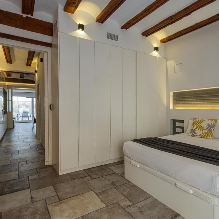 FLORIT FLATS - CENTER MODERN 1BR 2Bth TERRACE WI-FI AC - Apartment - 15