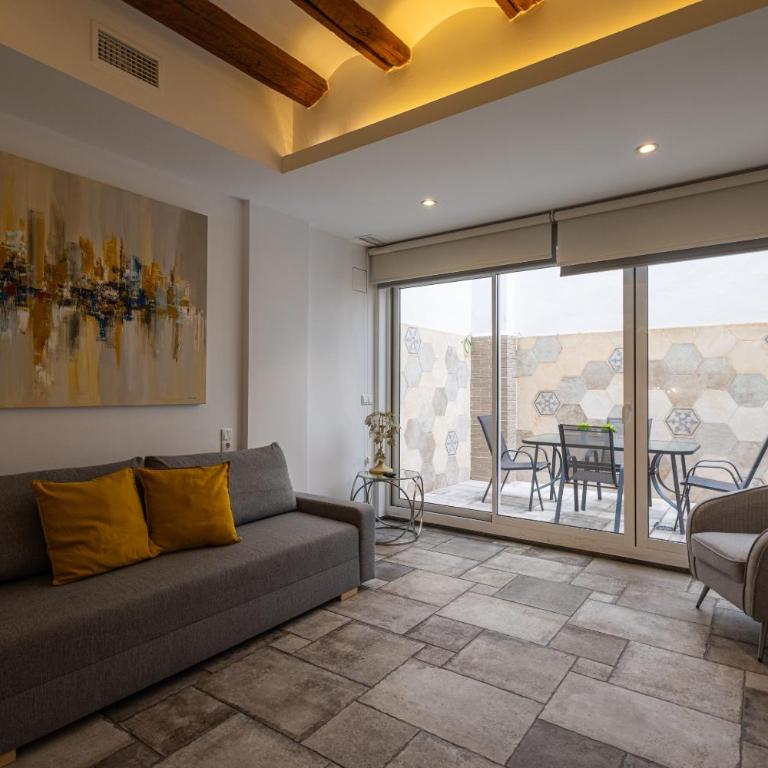 FLORIT FLATS - CENTER MODERN 1BR 2Bth TERRACE WI-FI AC - Apartment - 24