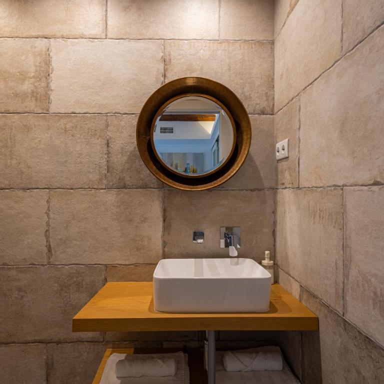 FLORIT FLATS - CENTER MODERN 1BR 2Bth TERRACE WI-FI AC - Apartment - 44