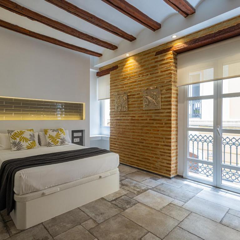 FLORIT FLATS - CENTER MODERN 1BR 2Bth TERRACE WI-FI AC - Apartment - 42