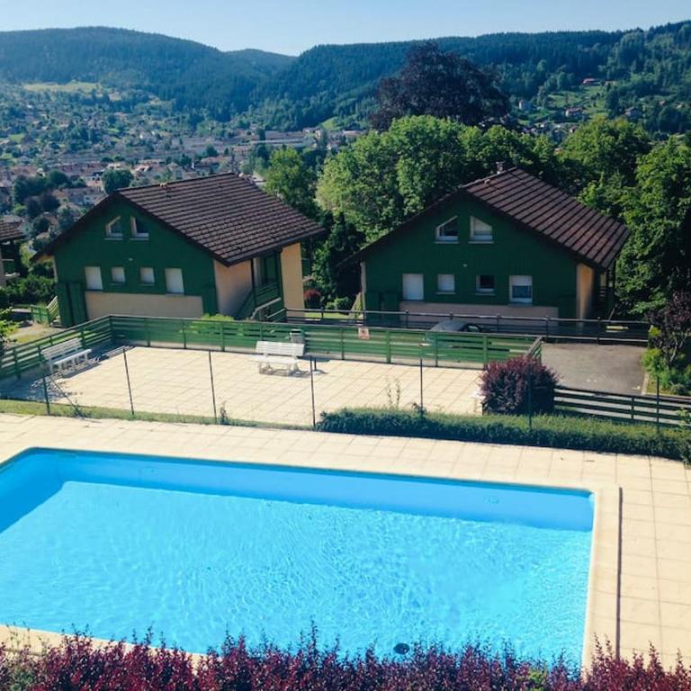 Duplex dans chalet avec superbe vue lac et piscine commune - Appartement 2 Chambres - 20