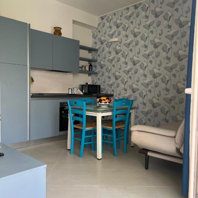 BURMARIA APARTMENT and ROOM with garden and jacuzzi - One-Bedroom Apartment - 10
