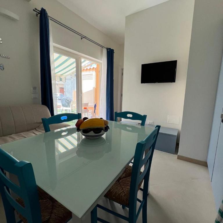 BURMARIA APARTMENT and ROOM with garden and jacuzzi - One-Bedroom Apartment - 14