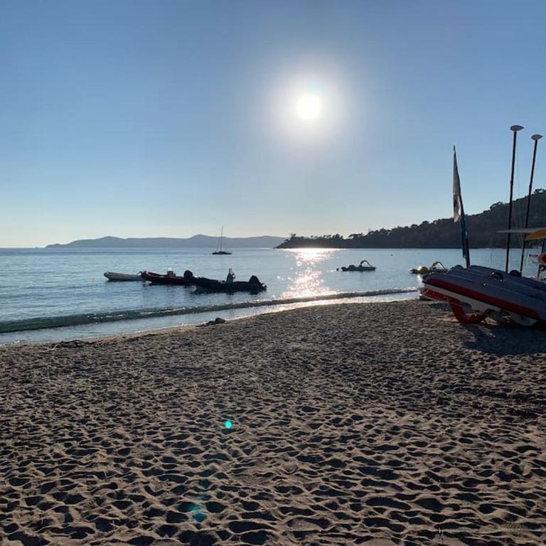 Cavalière - RdJ villa 600m plage, 2 ch 6 pers, 3 étoiles grand confort - Villa 2 Chambres - 8