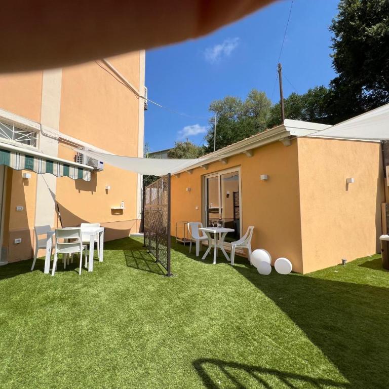 BURMARIA APARTMENT and ROOM with garden and jacuzzi - One-Bedroom Apartment - 20
