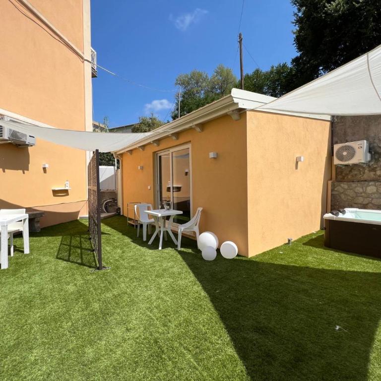 BURMARIA APARTMENT and ROOM with garden and jacuzzi - One-Bedroom Apartment - 1