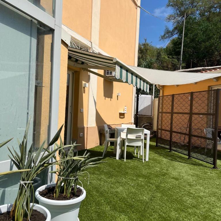 BURMARIA APARTMENT and ROOM with garden and jacuzzi - One-Bedroom Apartment - 25