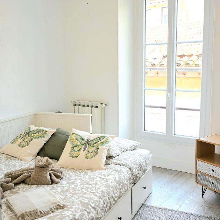 The Seaside Serenity - Air-Conditioned Bay-View Apartment with Terrace, Heart of Villefranche Old Town - Appartement 2 Chambres - 5