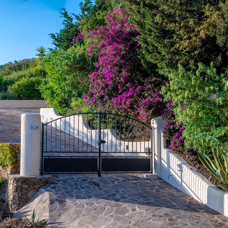 Villa moderne 6 CH pour 12 avec piscine privée, clim et parking aux Issambres - FR-1-768-24 - Villa - 30