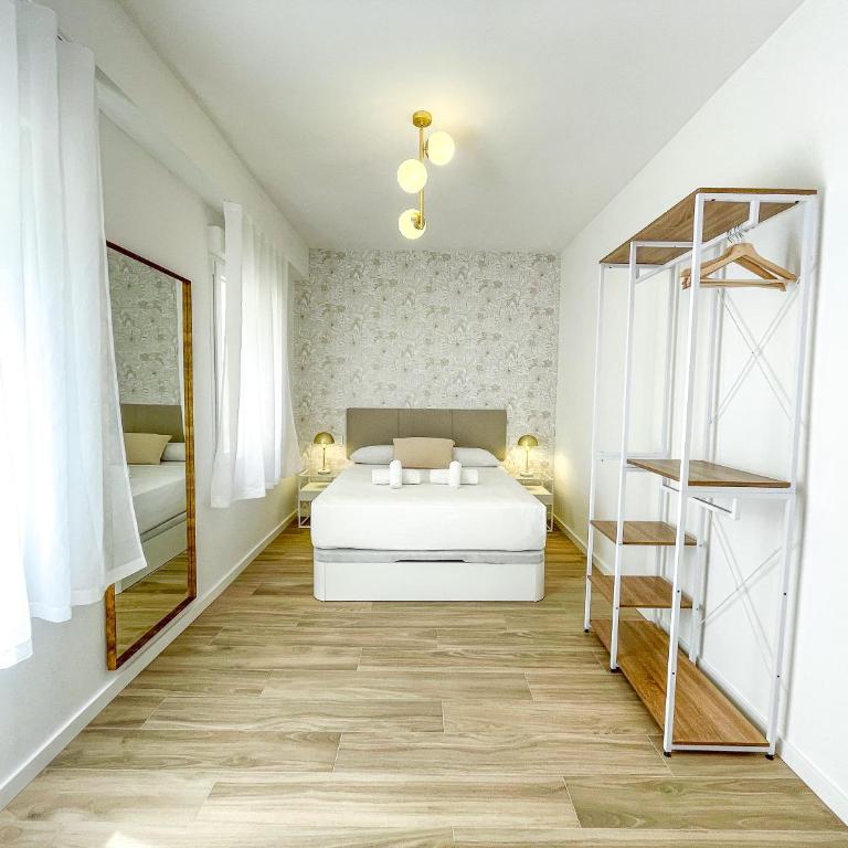 Apartamentos Zaragoza Gran Vía 3000 - Two-Bedroom Apartment - 4