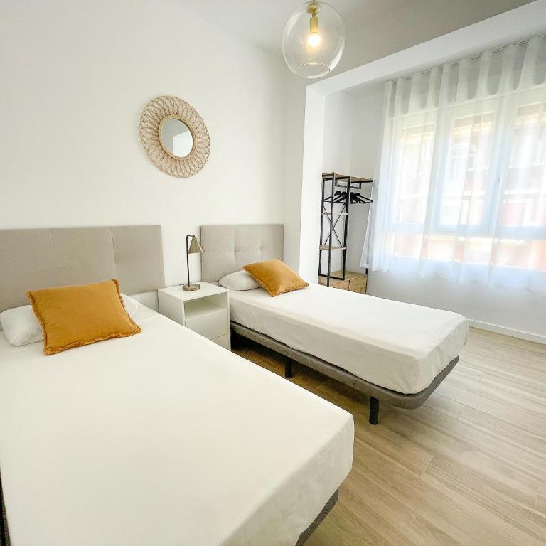 Apartamentos Zaragoza Gran Vía 3000 - Two-Bedroom Apartment - 5
