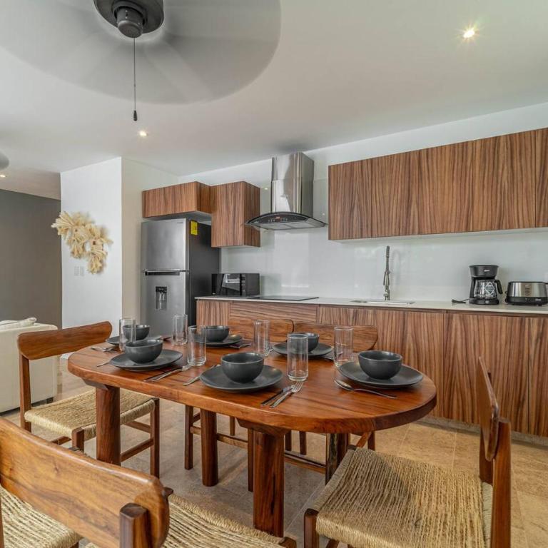 2 BD Suite with Private Balcony, Pool View, Gym - Apartment - 8