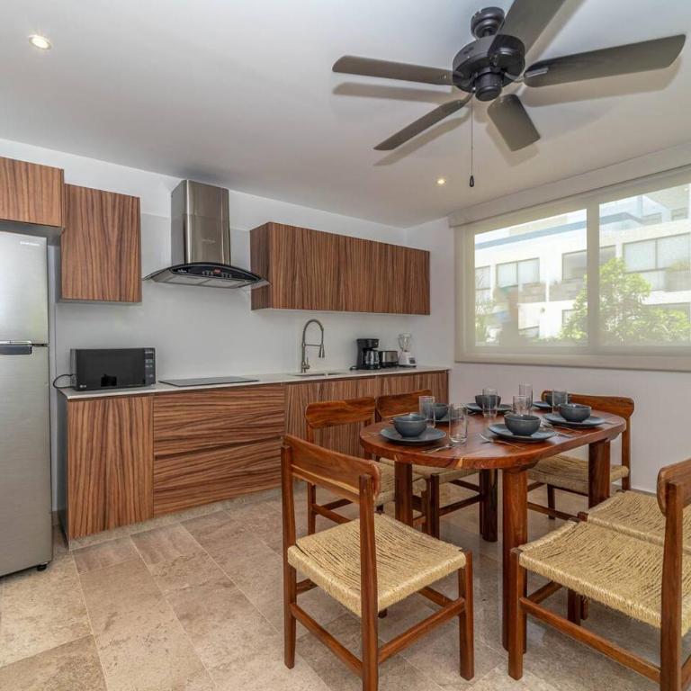 2 BD Suite with Private Balcony, Pool View, Gym - Apartment - 9