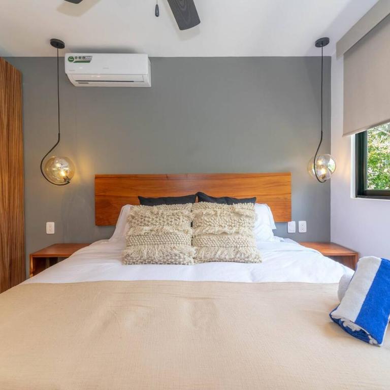 2 BD Suite with Private Balcony, Pool View, Gym - Apartment - 21