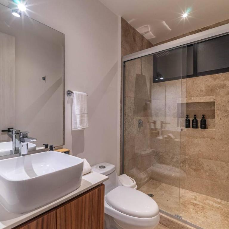 2 BD Suite with Private Balcony, Rooftop Pool, Gym - Apartment - 9