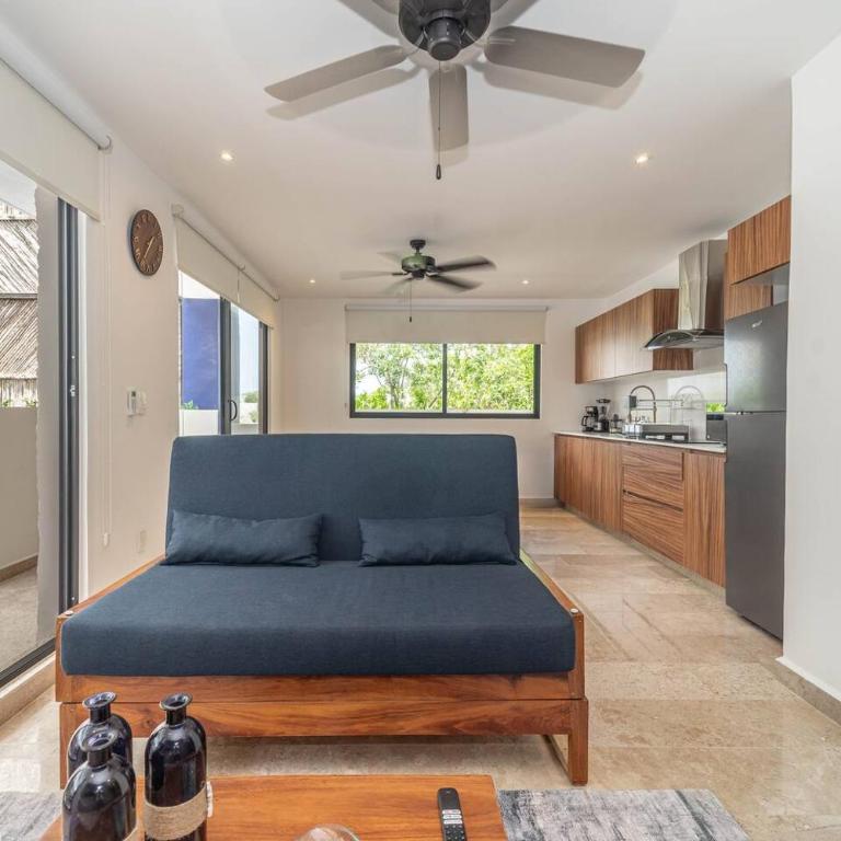 2 BD Suite with Private Balcony, Rooftop Pool, Gym - Apartment - 19