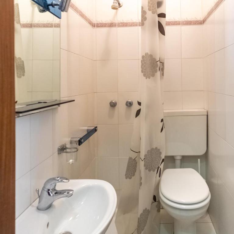 Pallavicino - Appartamento con 2 Camere da Letto - 19