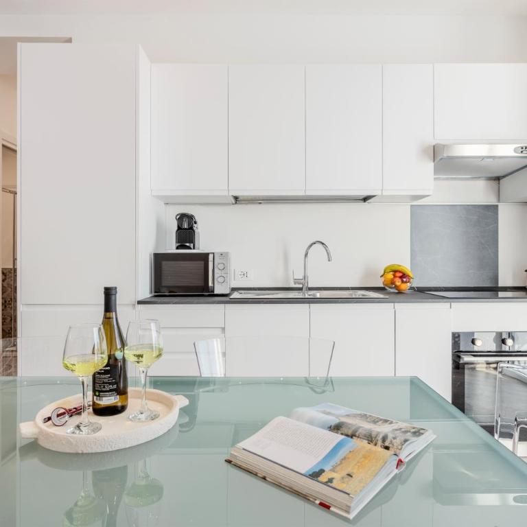 Old Port Luxury Apartments - Appartamento con 1 Camera da Letto e Vista Mare - 6