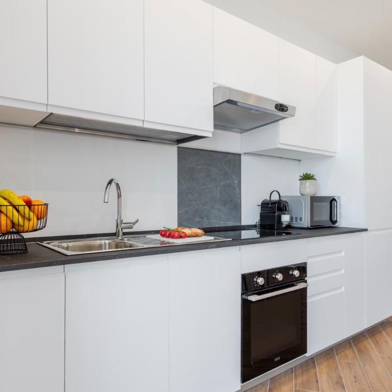 Old Port Luxury Apartments - Appartamento con 1 Camera da Letto e Vista Mare - 9