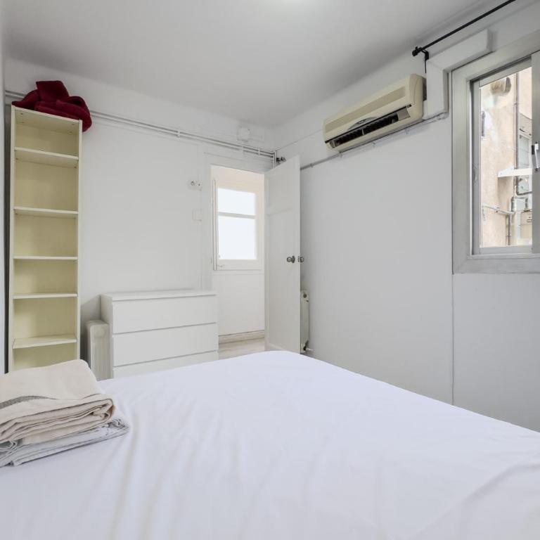 Bed&BCN Mas Apartments - Apartamento de 3 dormitorios - 22