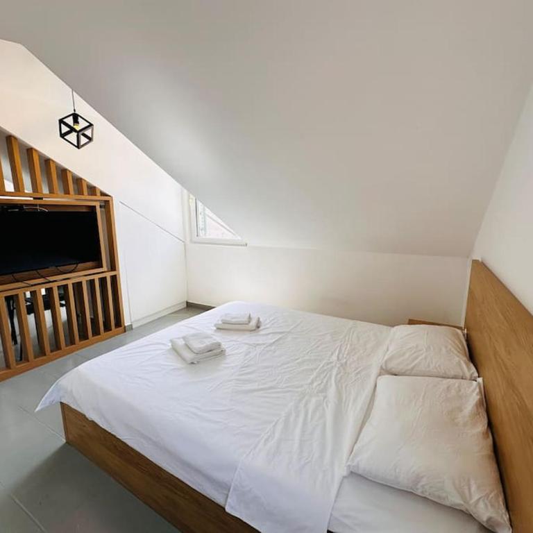 Charming Aparment in the Heart of Kotor Old Town - Apartman sa 1 Spavaćom Sobom - 13