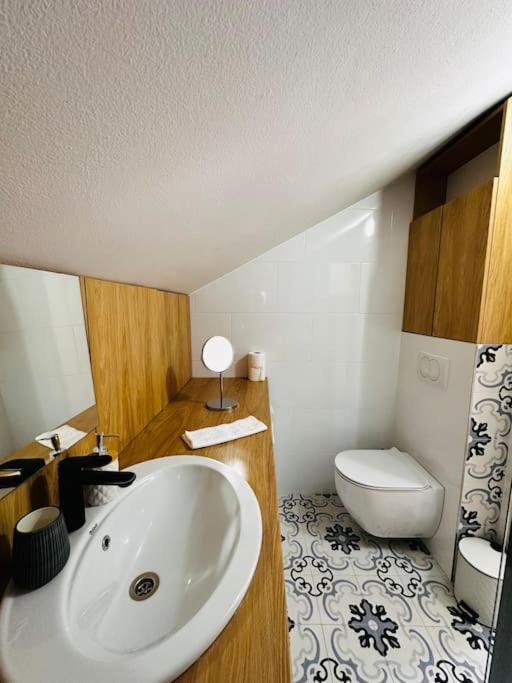 Charming Aparment in the Heart of Kotor Old Town - Apartman sa 1 Spavaćom Sobom - 18