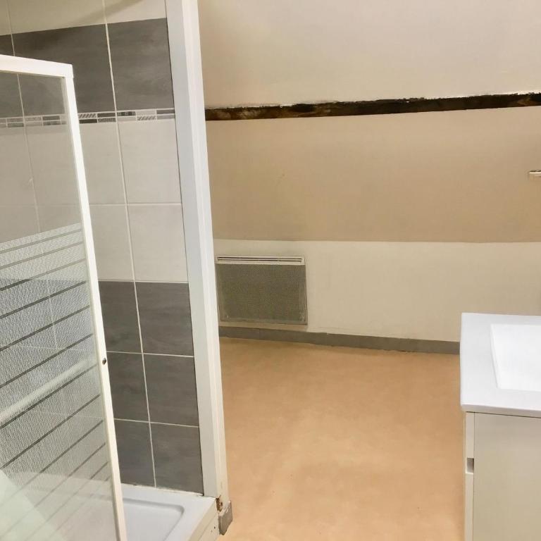 Grande chambre - fumeur - Studio Familial - 5