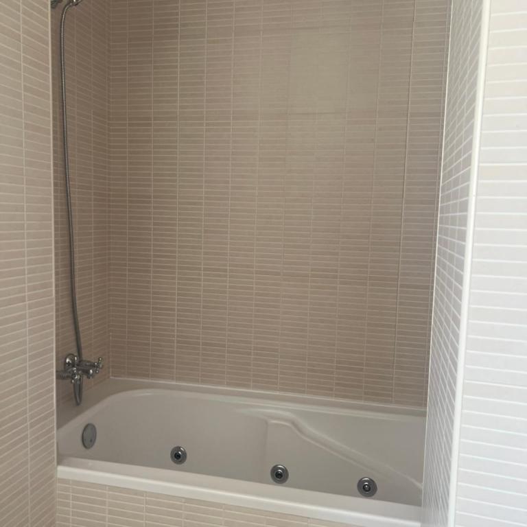 ÁTICO RILQUE, Apartamentos Independientes con Jacuzzi Privado y Terraza en Ronda - Apartamento Deluxe - 44