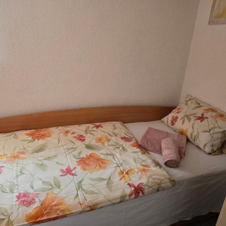 Apartments Stari Točak Sarajevo - Single Room with Bathroom - 2