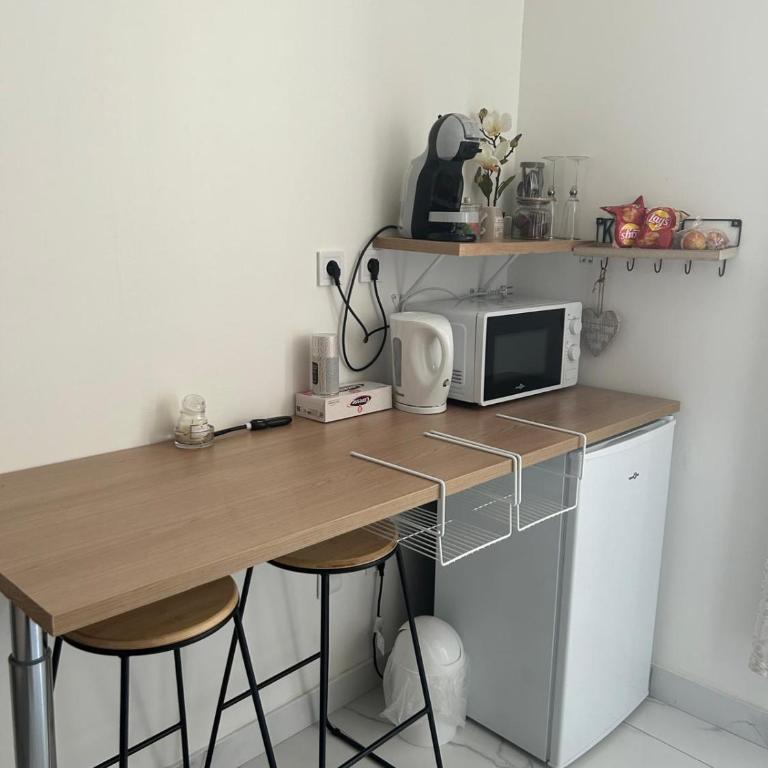 Suite GOLD L Amaryllis I Jacuzzi & Sauna privé I Centre Béziers Arrivée autonome - Appartement 1 Chambre - 17