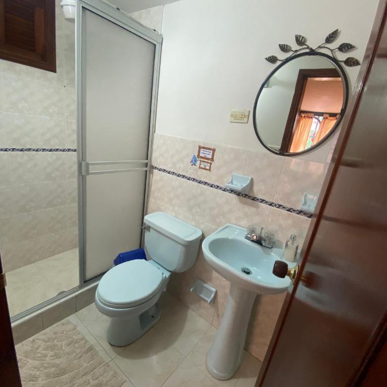 Hospedaje La Casona de San Francisco - Habitación Familiar con baño privado - 2