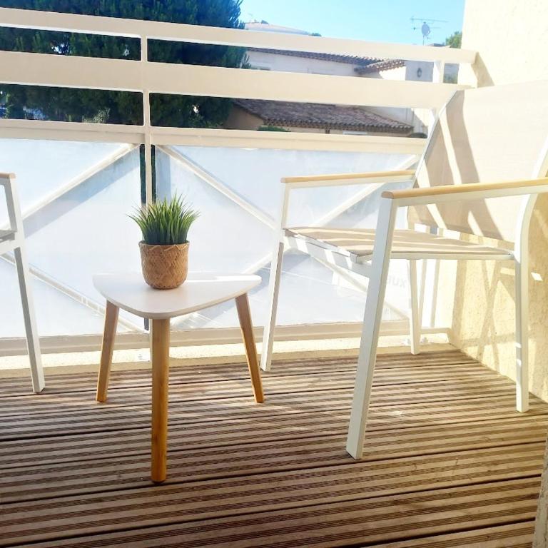 Adorable studio à 200m de la mer , frais , bien équipé et proche des commodités - Apartamento de 1 dormitorio - 10