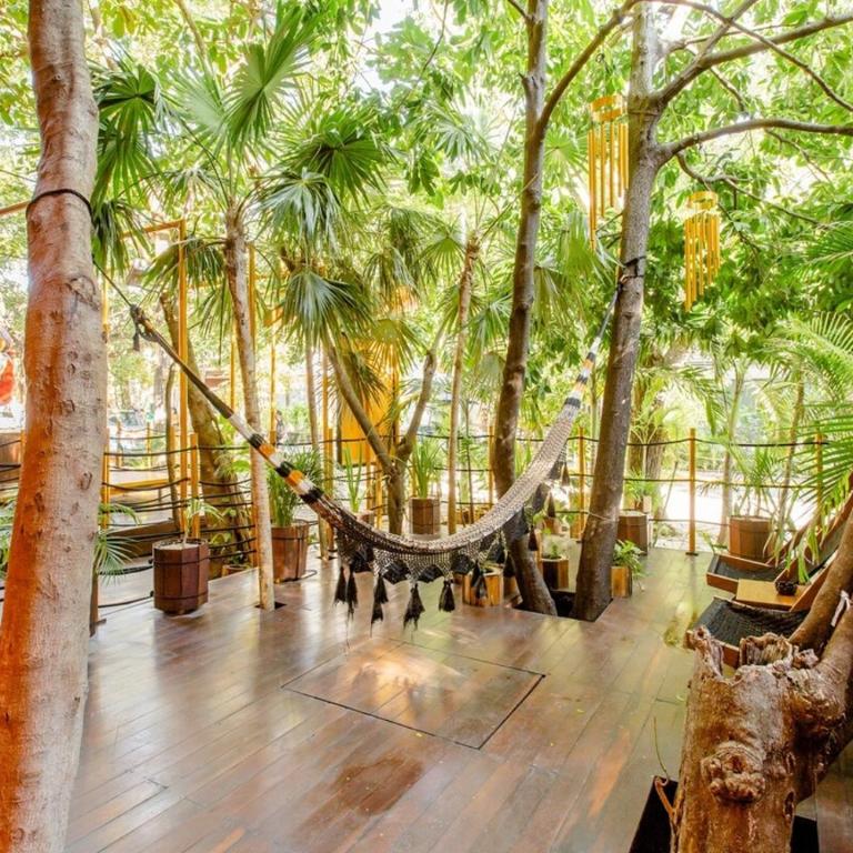 Location! Steps to Beach Balcony 38St Art Expo - Deluxe King Studio - 21