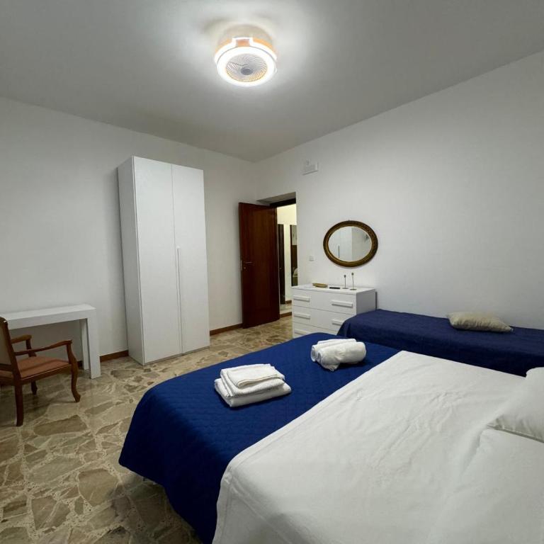La Fresia Bianca 2 - Two-Bedroom Apartment - 8