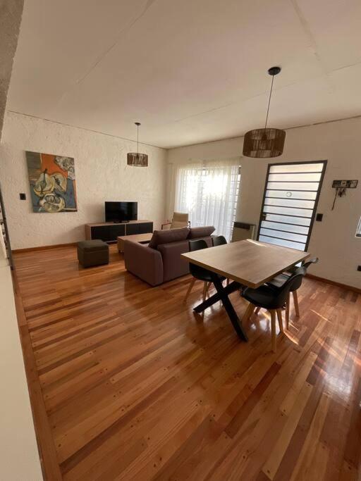 Duplex Plaza Italia con Terraza - Apartamento de 2 dormitorios - 11