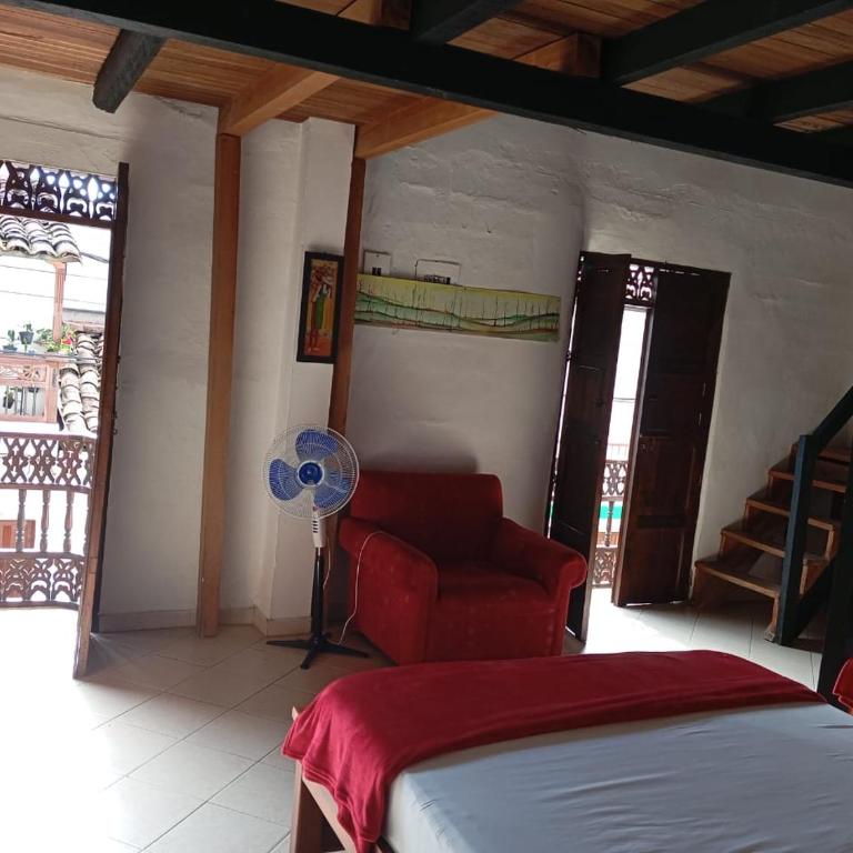Europa Ecotours - Habitación Familiar con balcón - 3