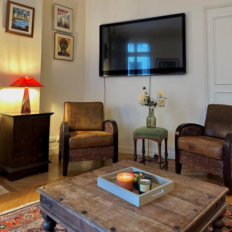 Champs Elysée Prestige Apartment - Two-Bedroom Apartment - 8