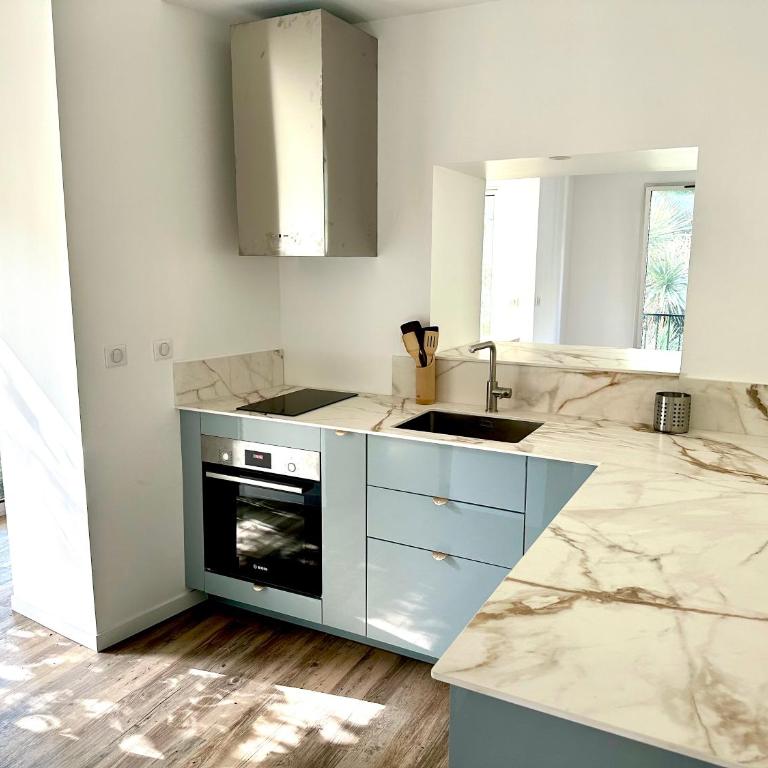 Appartement avec jardin privé à 2min de la plage - Two-Bedroom Apartment - 8