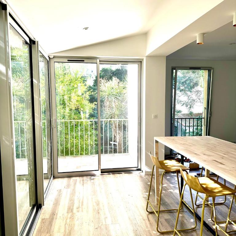 Appartement avec jardin privé à 2min de la plage - Two-Bedroom Apartment - 5