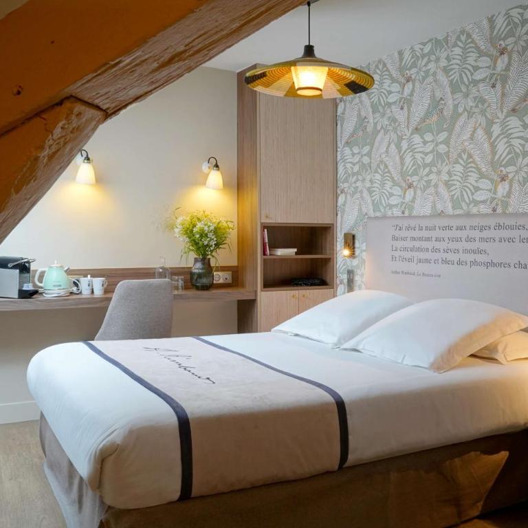 Hôtel Littéraire Arthur Rimbaud, BW Signature Collection - Comfort Queen Room - Non-Smoking - 2