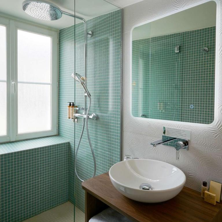 Hôtel Littéraire Arthur Rimbaud, BW Signature Collection - Comfort Queen Room - Non-Smoking - 4