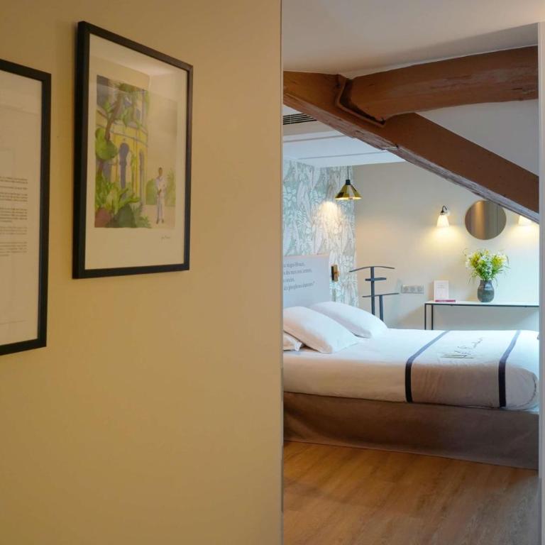 Hôtel Littéraire Arthur Rimbaud, BW Signature Collection - Junior Queen Suite with Sofa Bed - Non-Smoking - 3
