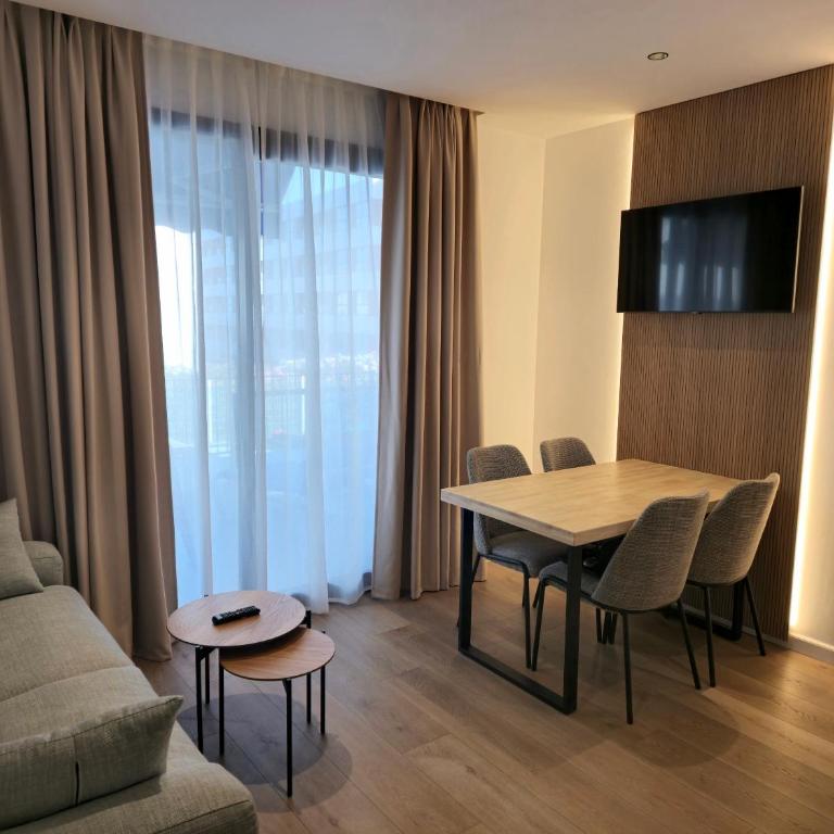 AZAHAR BEACH Blue Apartments & Spa - Apartamento con vistas a la piscina - 2
