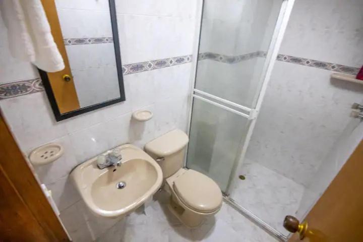 Living Poblado Manila 302 - Double Room - 4