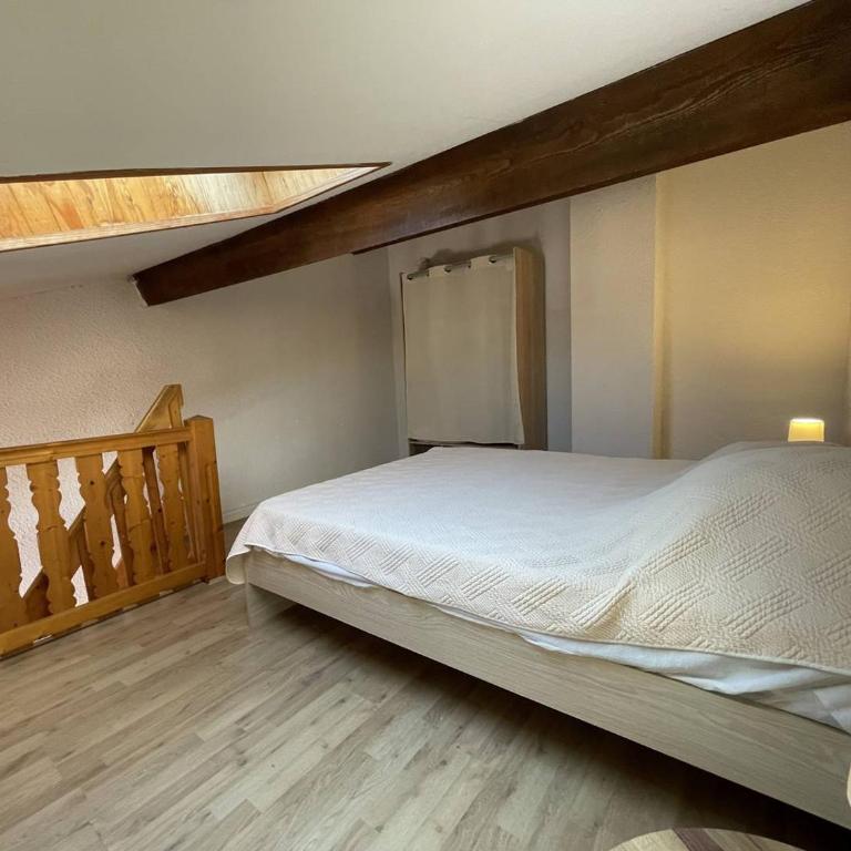 Pavillon climatisé avec mezzanine, 4 couchages, proche plage et commerces, parking privé, St-Cyprien - FR-1-106-105 - Villa - 20