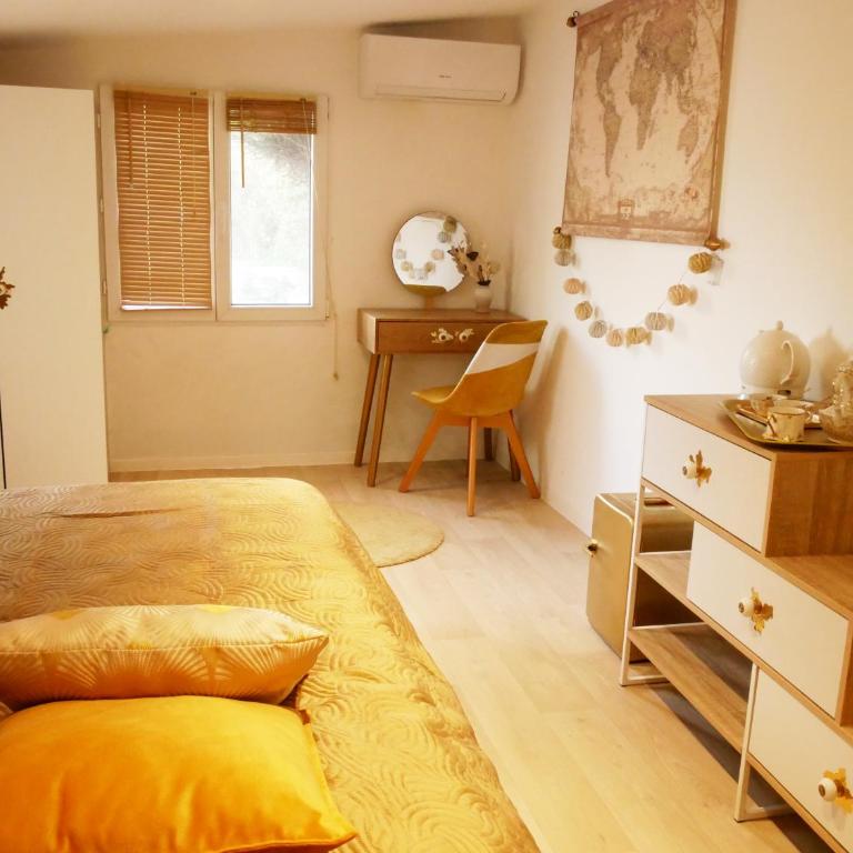 Charmante villa avec piscine tout près de l'étang. - Maison 3 Chambres - 31